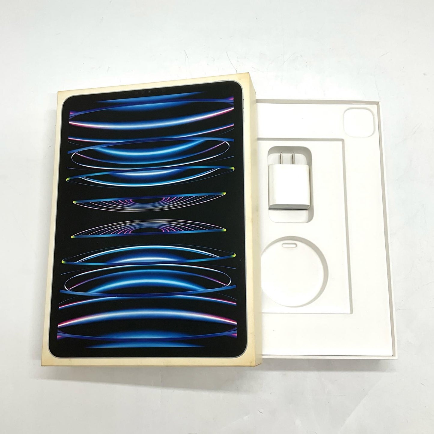 【全額返金保証】【最速発送】Apple iPad Pro 11インチ 第4世代 256GB シルバー Wi-Fi 動作確認済
