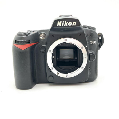【最速発送】Nikon デジタル一眼 D90 ボディ【難有】