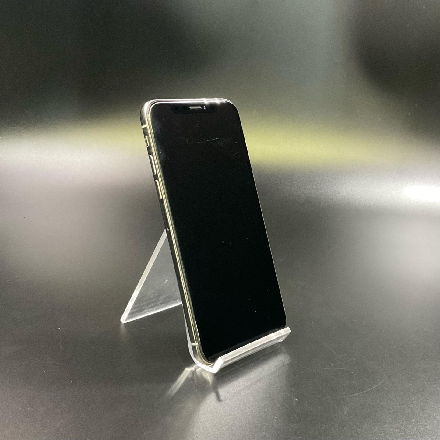 【全額返金保証】【最速発送】Apple iPhone iPhone X 256GB シルバー docomo SIMフリー 白ロム 動作確認済 75%