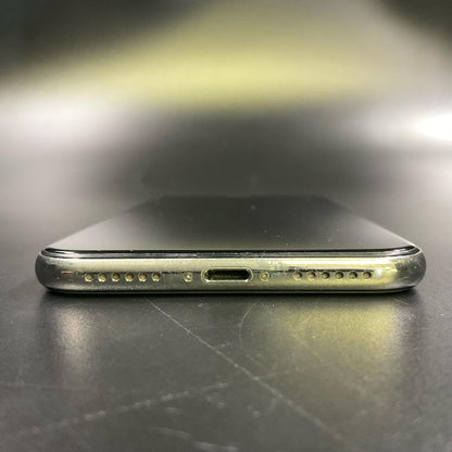 【全額返金保証】【最速発送】Apple iPhone iPhone X 256GB シルバー docomo SIMフリー 白ロム 動作確認済 75%