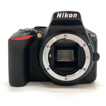 【全額返金保証】【最速発送】Nikon デジタル一眼 D5600 ボディ 美品 動作確認済