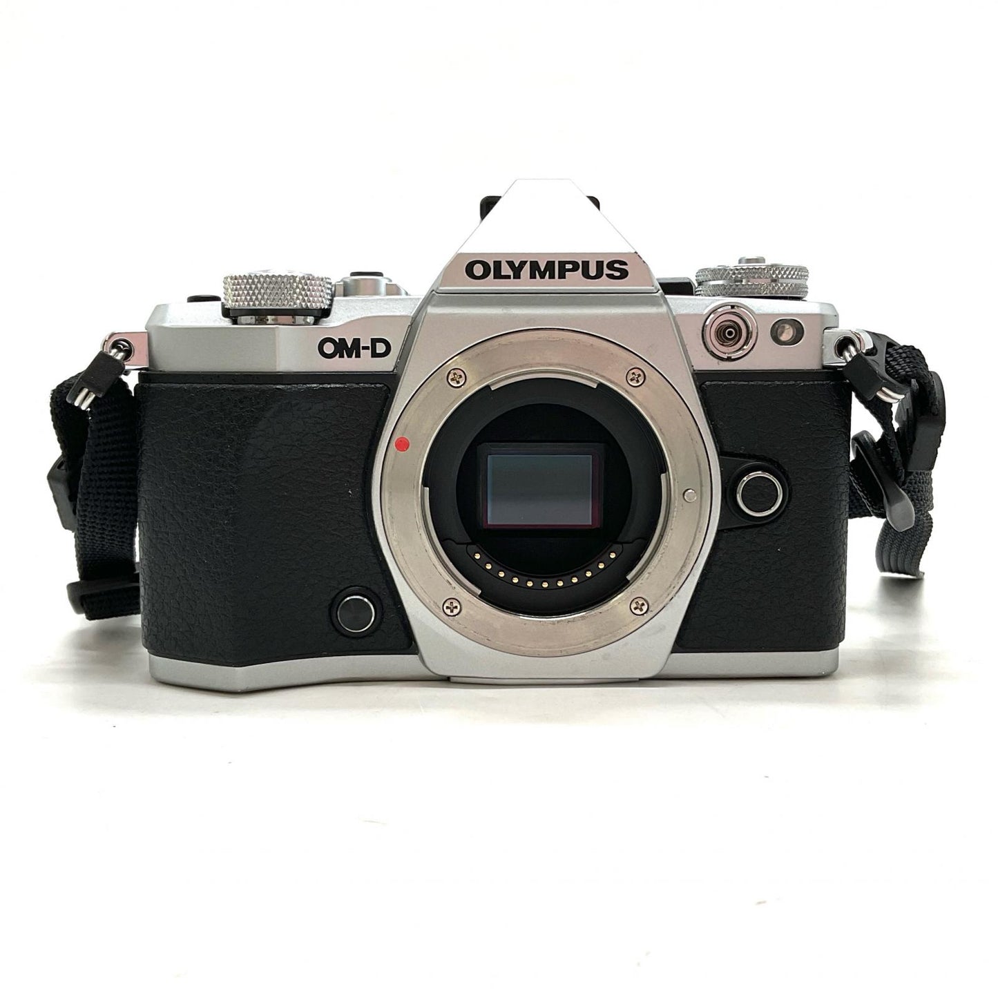 【全額返金保証】【最速発送】OLYMPUS デジタル一眼 OM-D E-M5 Mark II ボディ シルバー 動作確認済