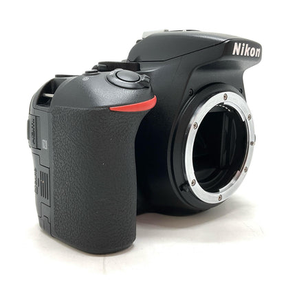 【全額返金保証】【最速発送】Nikon デジタル一眼 D5600 ボディ 美品 動作確認済