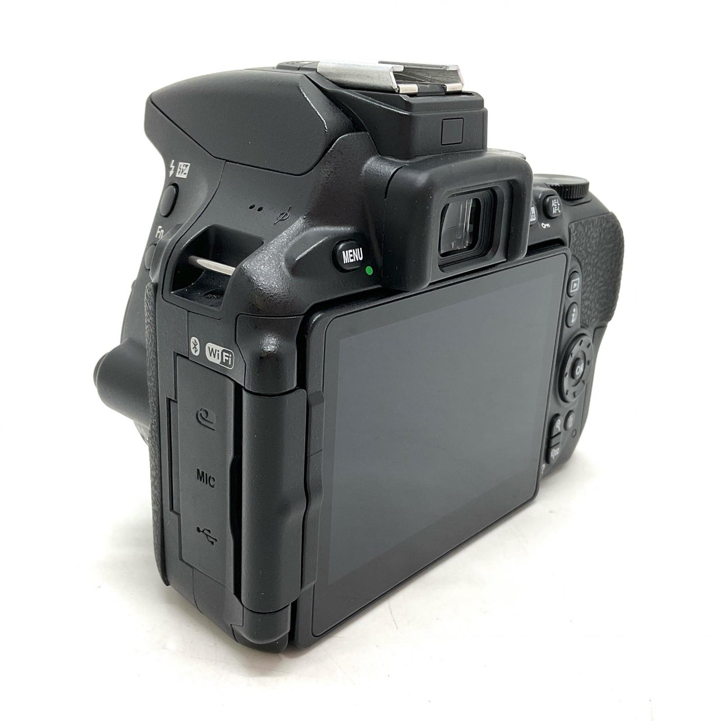 【全額返金保証】【最速発送】Nikon デジタル一眼 D5600 ボディ 美品 動作確認済