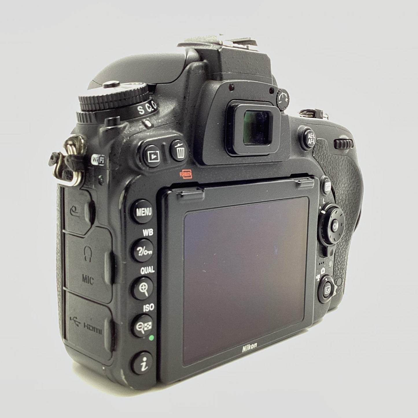 【最速発送】Nikon デジタル一眼 D750 ボディ【難有】