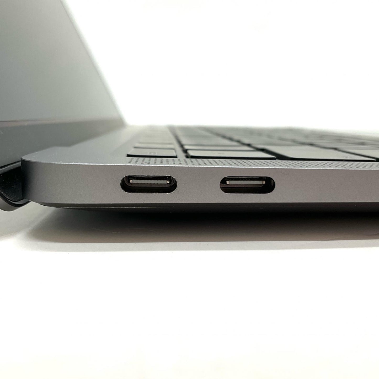 【全額返金保証】【最速発送】Apple MacBook Air 13.3インチ 2020 Apple M1 16GB 512GB スペースグレイ 90% 動作確認済