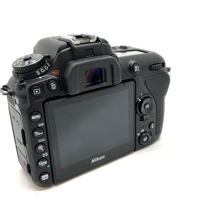 【全額返金保証】【最速発送】Nikon デジタル一眼 D7500 ボディ ブラック 美品 動作確認済