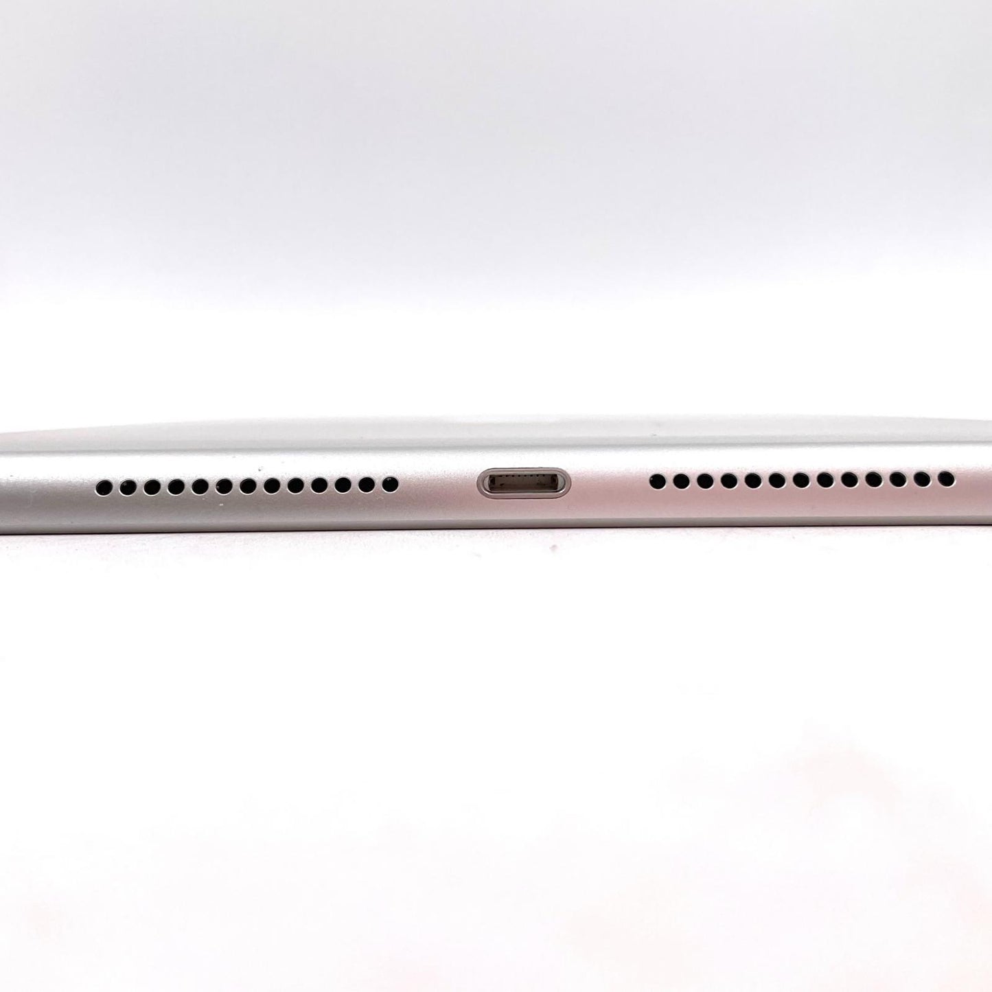 【全額返金保証】【最速発送】Apple iPad iPad 10.2インチ 第9世代 64GB シルバー WiFi+Cellular au SIMフリー 白ロム 動作確認済