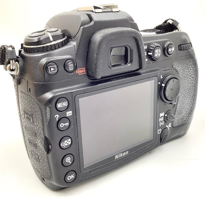 【最速発送】Nikon デジタル一眼 D300 ボディ ブラック【難有】