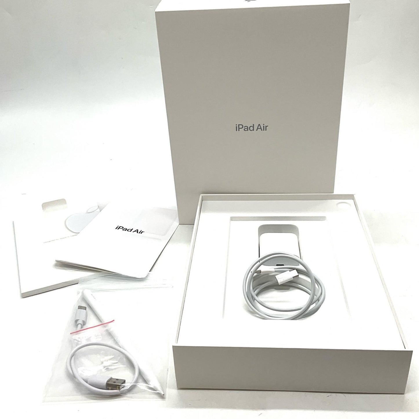 【全額返金保証】【最速発送】Apple iPad Air 10.9インチ 第5世代 256GB パープル WiFi+Cellular SIMフリー 白ロム 超美品 動作確認済