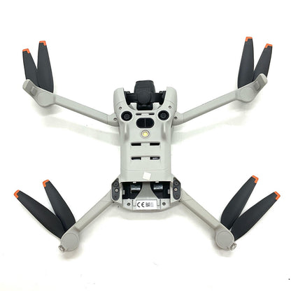 【全額返金保証】【最速発送】DJI Mini 4 Pro Fly Moreコンボ Plus (DJI RC 2付属) 美品 動作確認済