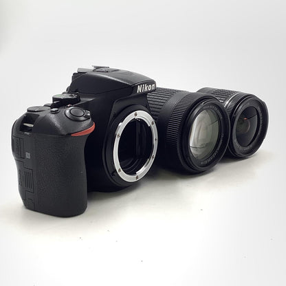 【全額返金保証】【最速発送】Nikon デジタル一眼 D5600 ダブルズームキット ブラック 動作確認済