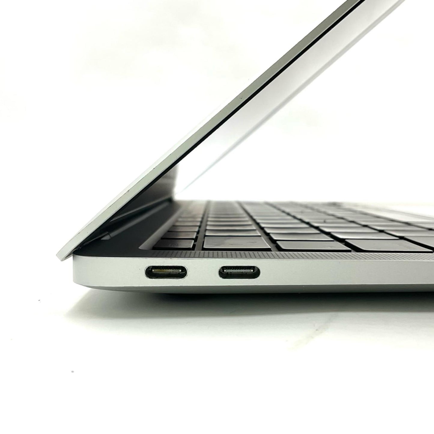 【全額返金保証】【最速発送】Apple MacBook Air 13.3インチ 2020 1.1GHzデュアルコアIntel Core i3 8GB 256GB シルバー 美品 動作確認済