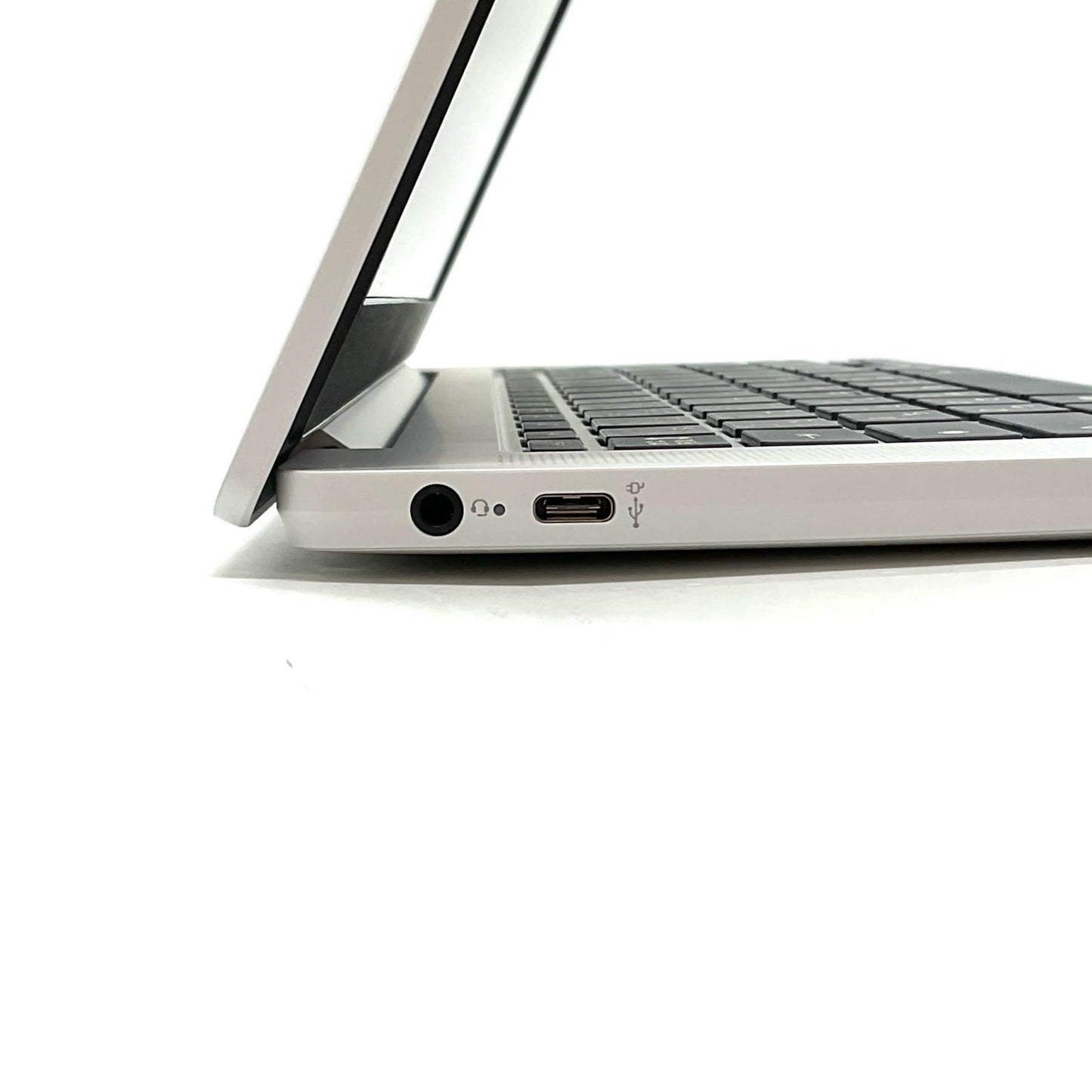 【全額返金保証】【最速発送】HP Chrome Book 14a-nf0008TU A09C6PA#ABJ 14インチ Intel(R) N100 3.40GHz 4GB eMMC 64GB 美品 動作確認済