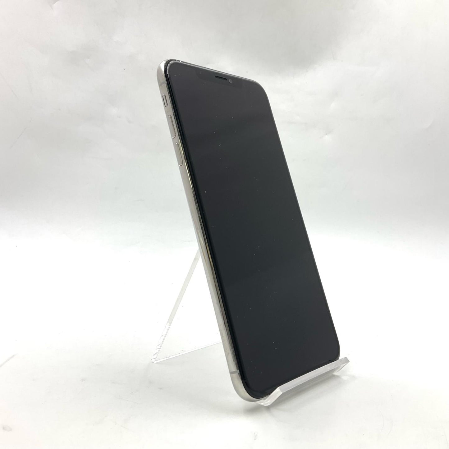 【最速発送】Apple iPhone iPhone XS Max 64GB シルバー docomo 白ロム【難有】 81%