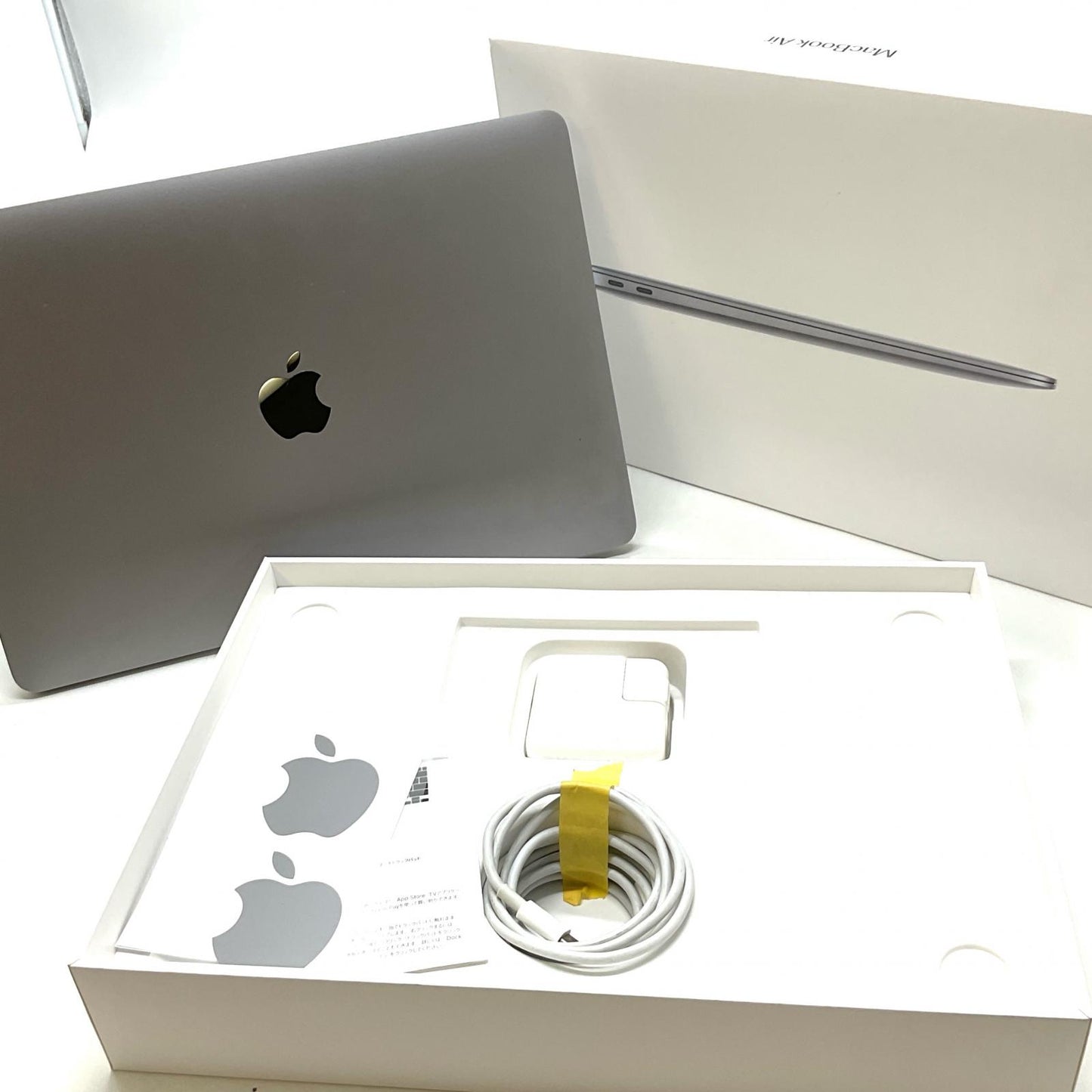 【全額返金保証】【最速発送】Apple MacBook Air 13.3インチ 2020 Apple M1 8GB 256GB スペースグレイ 89% 動作確認済