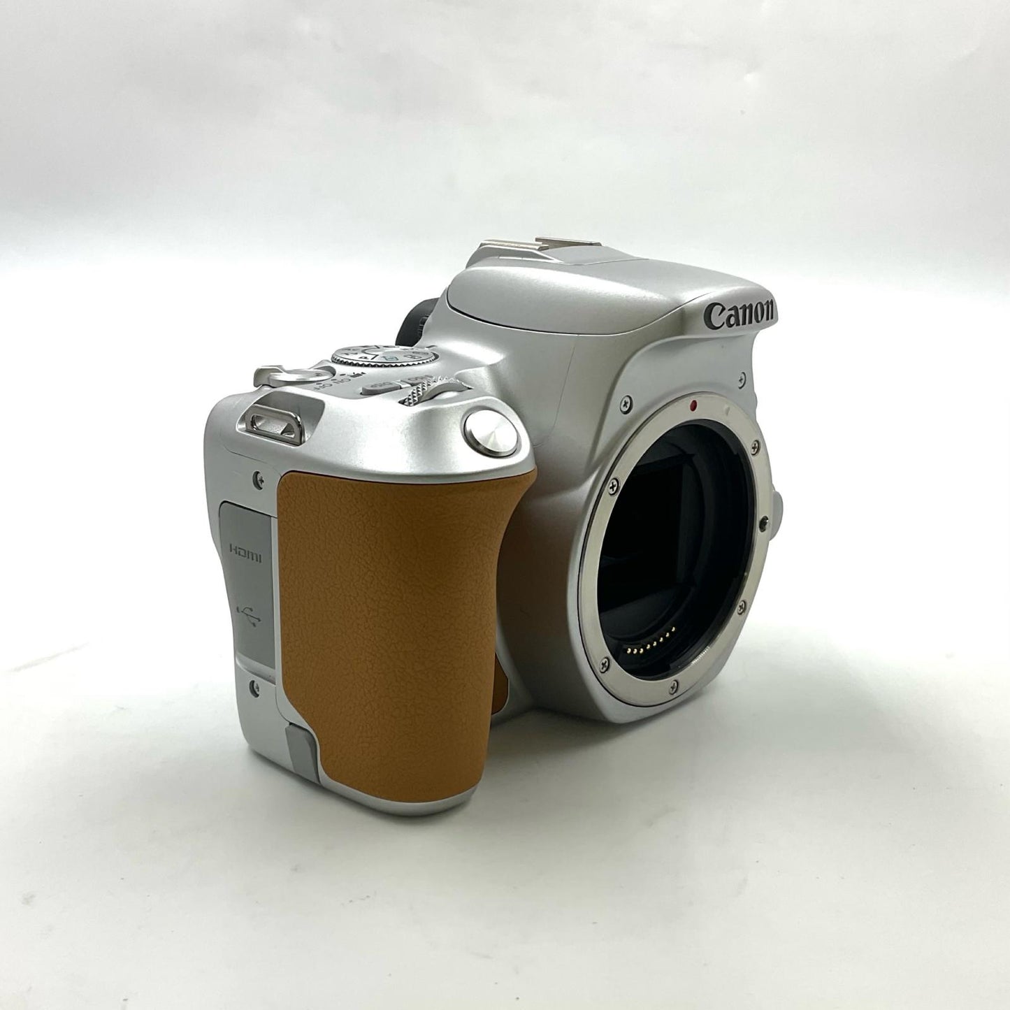 【最速発送】Canon デジタル一眼 EOS Kiss X9 ボディ [シルバー] シルバー【難有】