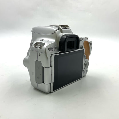 【最速発送】Canon デジタル一眼 EOS Kiss X9 ボディ [シルバー] シルバー【難有】