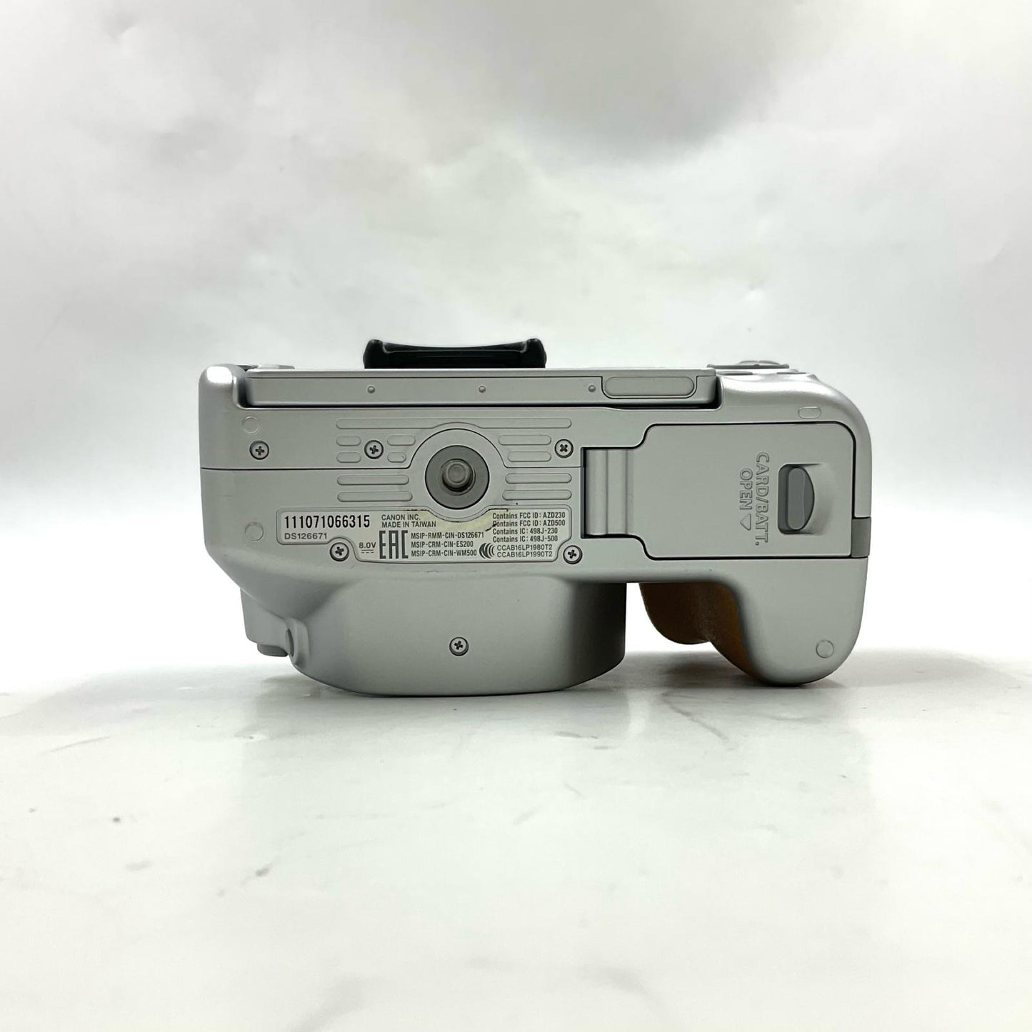 【最速発送】Canon デジタル一眼 EOS Kiss X9 ボディ [シルバー] シルバー【難有】