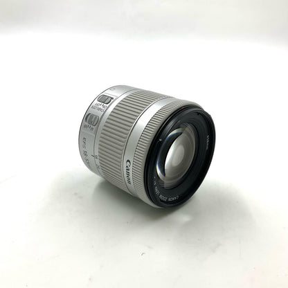 【全額返金保証】【最速発送】Canon EF-S18-55mm F4-5.6 IS STM [シルバー] 美品 動作確認済