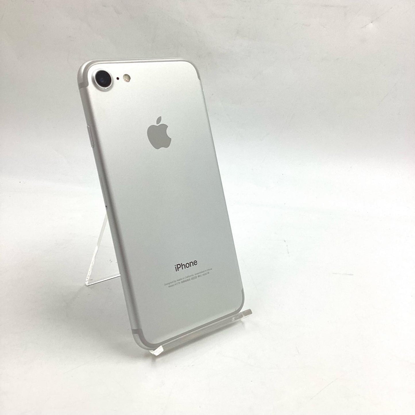 【全額返金保証】【最速発送】Apple iPhone iPhone 7 128GB シルバー 動作確認済 83%