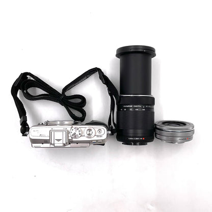 【全額返金保証】【最速発送】OLYMPUS デジタル一眼 PEN Lite E-PL7 EZダブルズームキット シルバー 美品 動作確認済