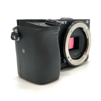 【全額返金保証】【最速発送】Sony デジタル一眼 α6400 ILCE-6400 ボディ ブラック 美品 動作確認済
