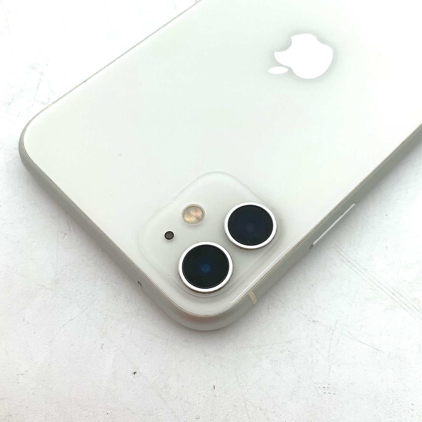 【全額返金保証】【最速発送】Apple iPhone iPhone 11 128GB ホワイト SIMフリー 白ロム 動作確認済 88%