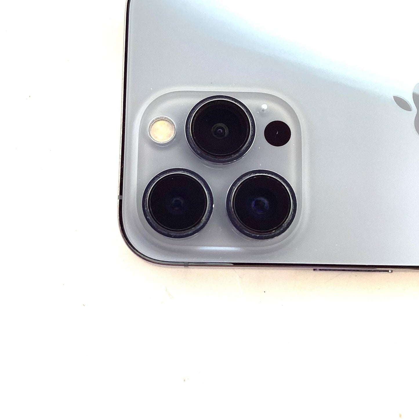【全額返金保証】【最速発送】Apple iPhone iPhone 13 Pro 256GB シエラブルー docomo 白ロム 動作確認済 72%