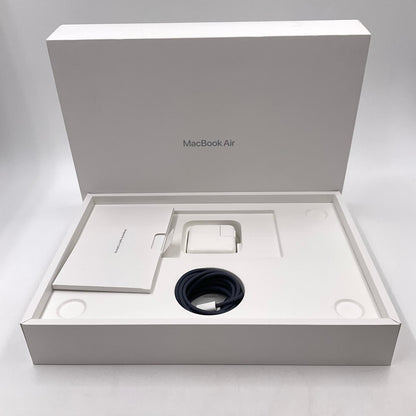 【全額返金保証】【最速発送】Apple MacBook Air 13.6インチ 2022 M2 8コア 8GB 256GB ミッドナイト 96% 美品 動作確認済