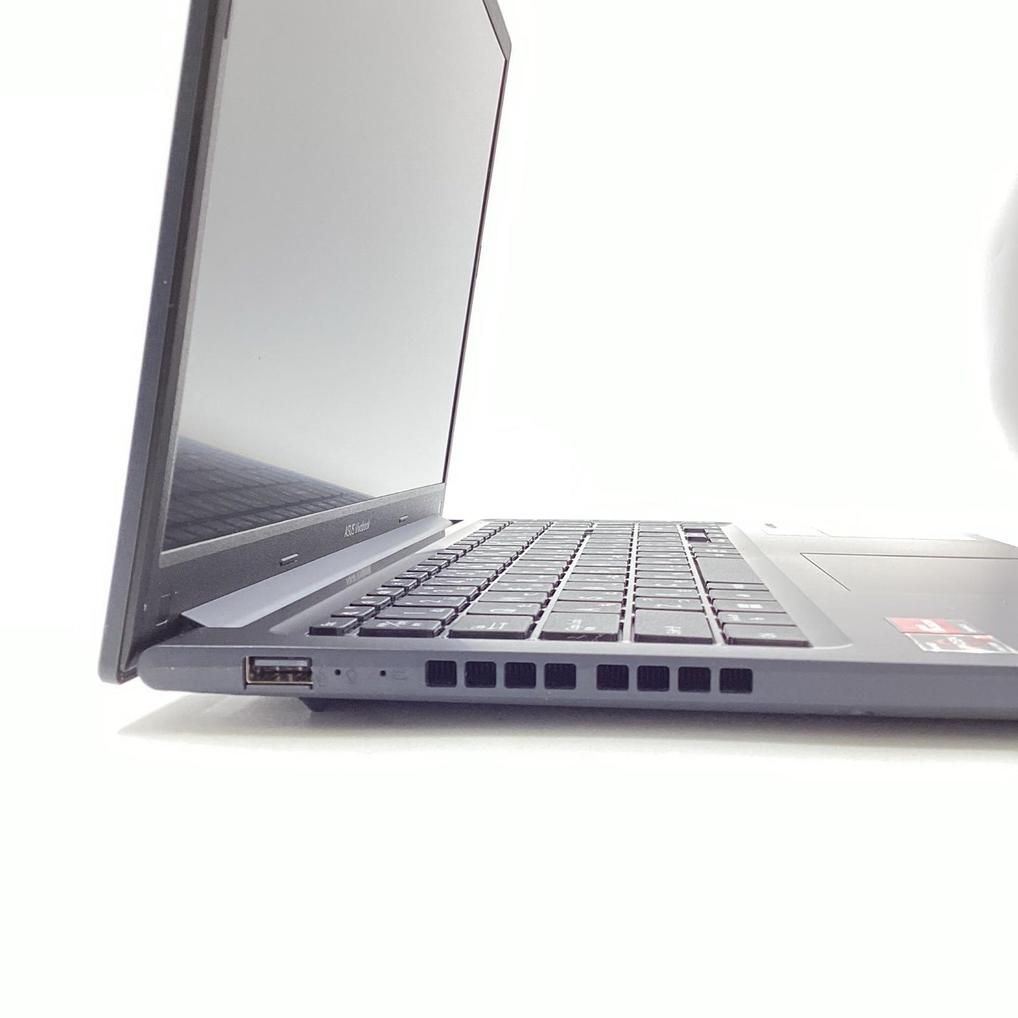 【全額返金保証】【最速発送】ASUS Vivobook 15 M1502Y AMD Ryzen 7 5825U with Radeon graphics 16GB M.2 SSD 512GB 100% 美品 動作確認済