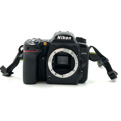 【全額返金保証】【最速発送】Nikon デジタル一眼 D7500 ボディ ブラック 美品 動作確認済