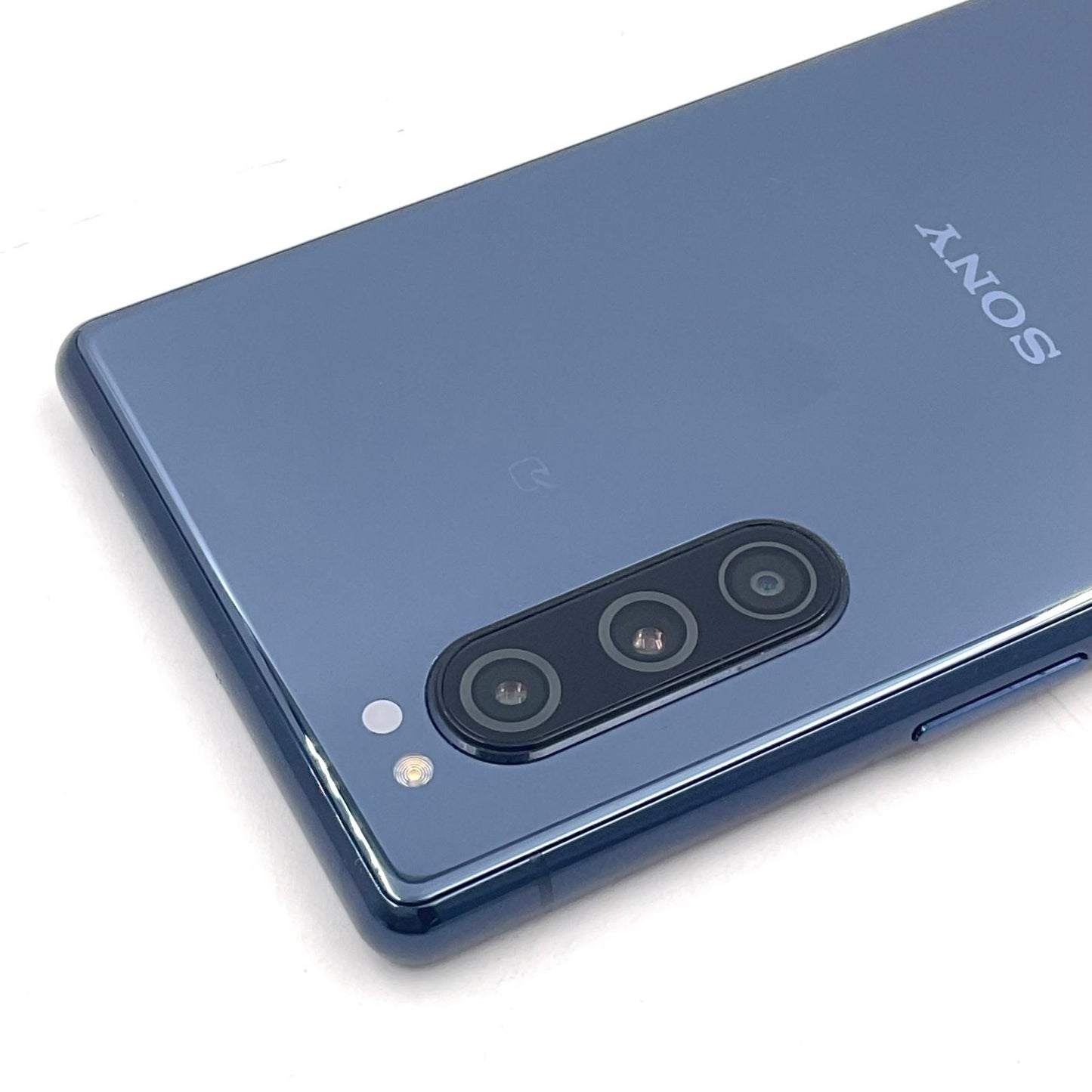 【全額返金保証】【最速発送】Sony Xperia 5 64GB blue docomo SO-01M 白ロム 美品 動作確認済