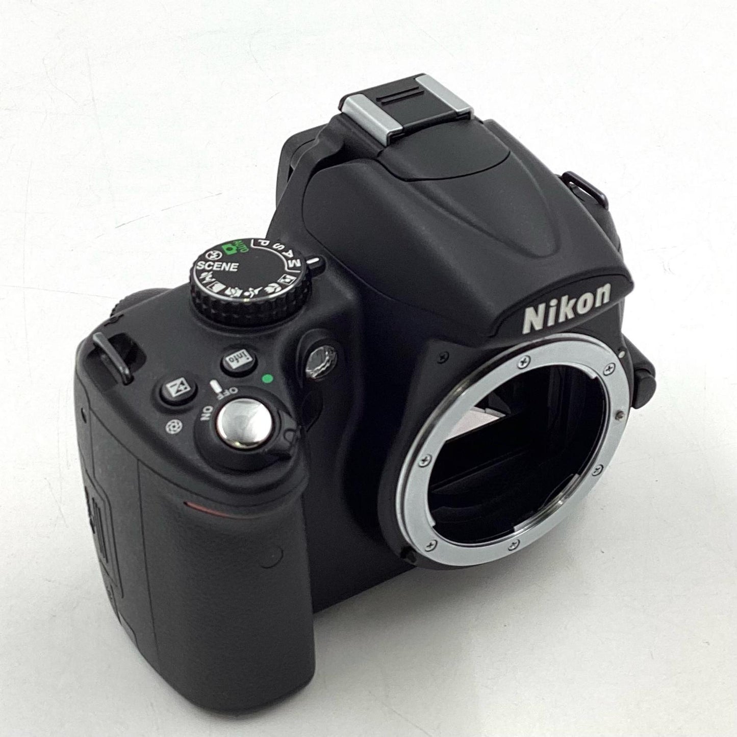 【全額返金保証】【最速発送】Nikon デジタル一眼 D5000 ボディ ブラック 美品 動作確認済