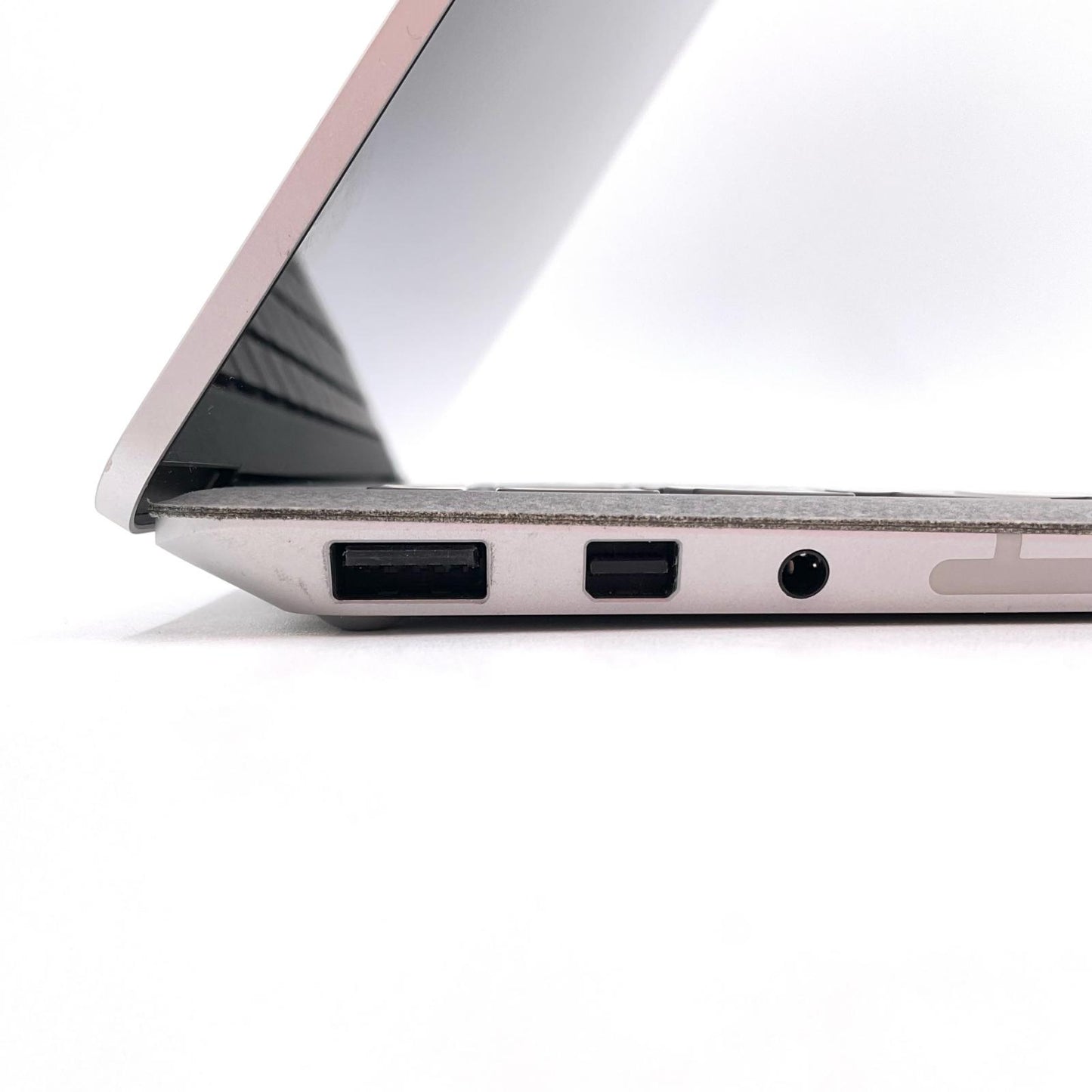 【全額返金保証】【最速発送】Microsoft Surface Laptop2 Surface Laptop2 Intel core i5-8250U 8GB M.2 SSD 256GB 85% 美品 動作確認済