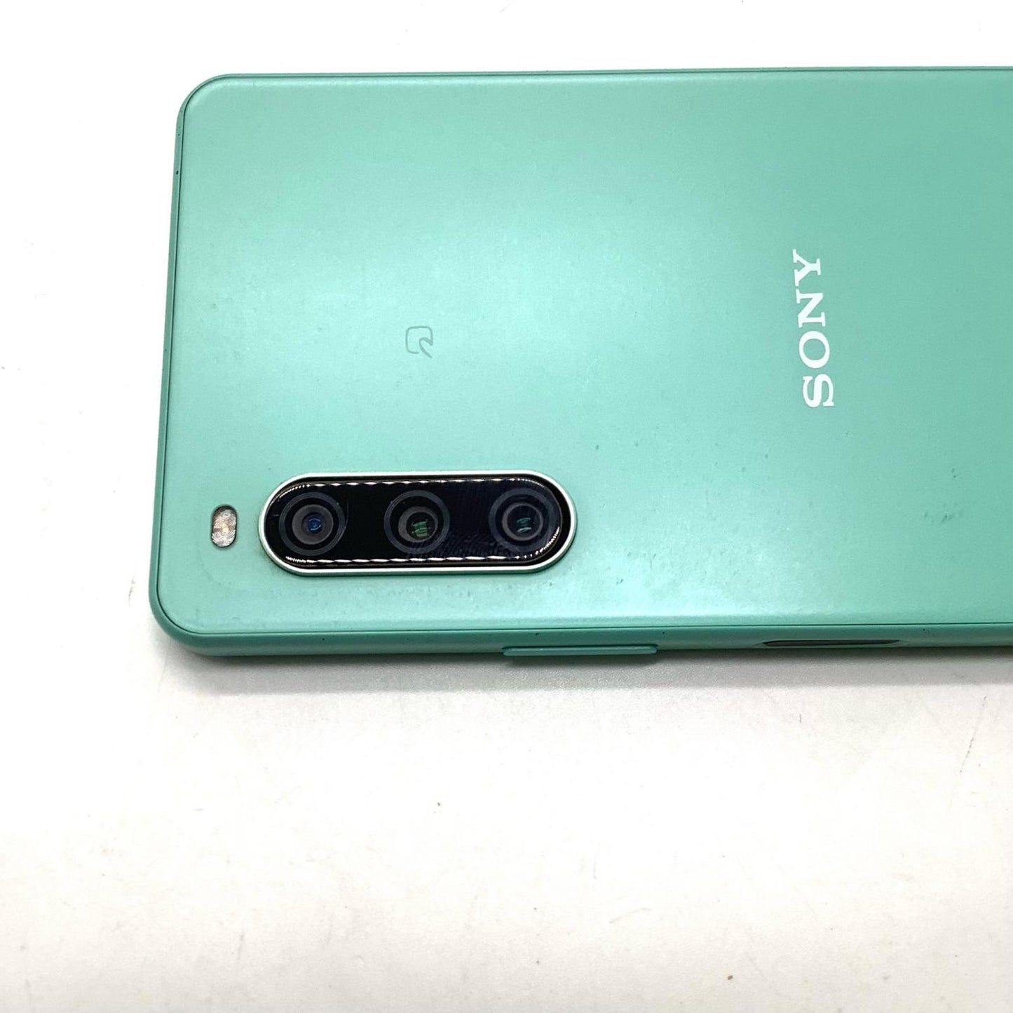 【最速発送】Sony Xperia 10 IV 128GB Mint au SO07 白ロム【難有】