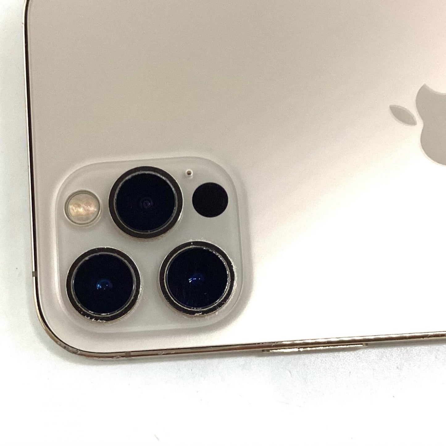 【全額返金保証】【最速発送】Apple iPhone iPhone 12 Pro 512GB ゴールド au 白ロム 動作確認済 71%