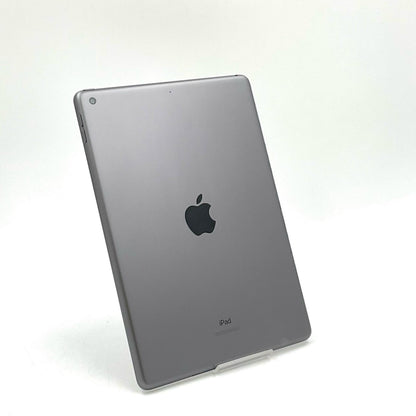 【全額返金保証】【最速発送】Apple iPad iPad 10.2インチ 第8世代 32GB スペースグレイ Wi-Fi 美品 動作確認済