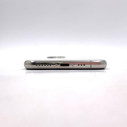 【全額返金保証】【最速発送】Apple iPhone iPhone 11 Pro 64GB シルバー docomo SIMフリー 白ロム 美品 動作確認済 90%