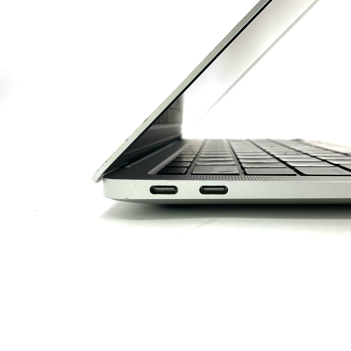 【全額返金保証】【最速発送】Apple MacBook Air 13.3インチ 2020 Apple M1 8GB 256GB シルバー 78.4% 動作確認済