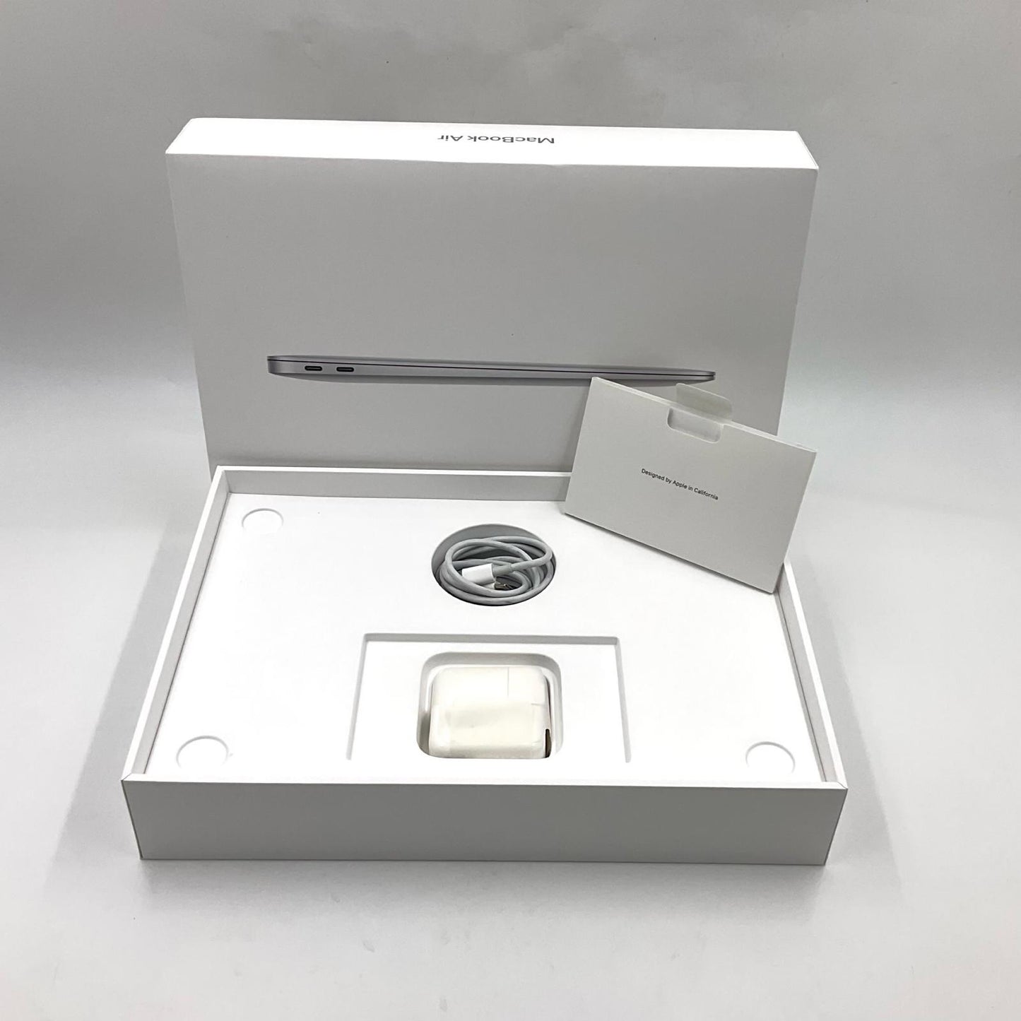 【全額返金保証】【最速発送】Apple MacBook Air 13.3インチ 2020 Apple M1 8GB 256GB シルバー 78.4% 動作確認済