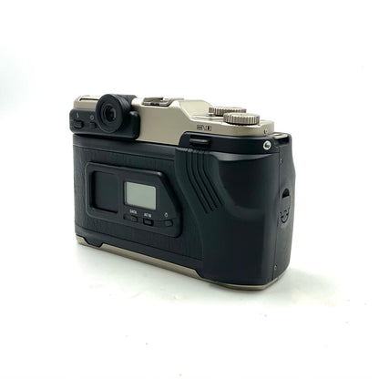 【全額返金保証】【最速発送】FUJIFILM GA645Zi Professional シルバー 美品 動作確認済