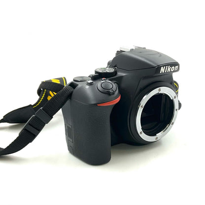【全額返金保証】【最速発送】Nikon デジタル一眼 D3500 ボディ 美品 動作確認済