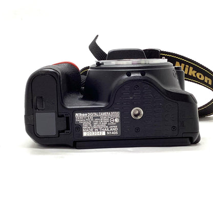 【全額返金保証】【最速発送】Nikon デジタル一眼 D5500 ボディ 美品 動作確認済