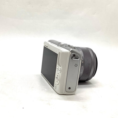 【全額返金保証】【最速発送】Canon デジタル一眼 EOS M100 EF-M15-45 IS STM レンズキット [ホワイト] 美品 動作確認済