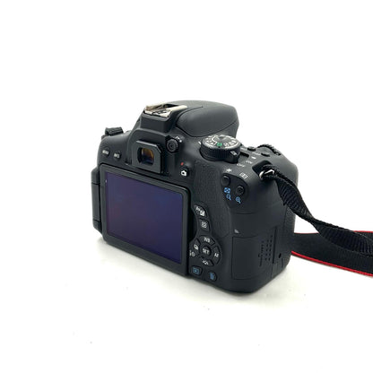 【全額返金保証】【最速発送】Canon デジタル一眼 EOS Kiss X8i ボディ 美品 動作確認済