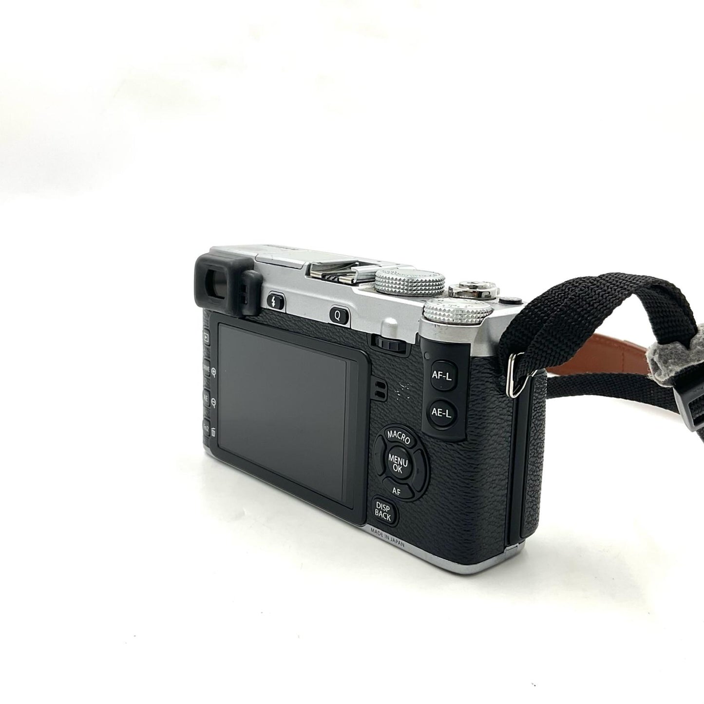【全額返金保証】【最速発送】FUJIFILM デジタル一眼 X-E2 ボディ シルバー 動作確認済