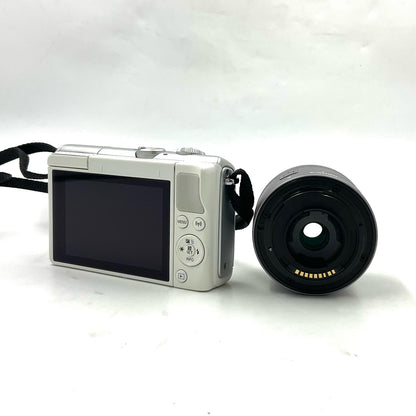 【全額返金保証】【最速発送】Canon デジタル一眼 EOS M100 EF-M15-45 IS STM レンズキット [ホワイト] 美品 動作確認済
