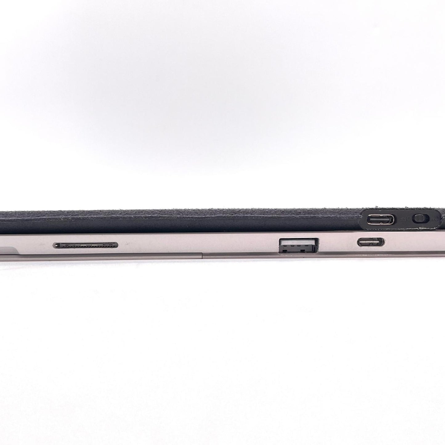 【最速発送】Microsoft Surface Pro 7+ 1960 11th Gen Intel(R) Core(TM) i5-1135G7 @ 2.40GHz 8GB M.2 SSD 256GB 78.6%【難有】