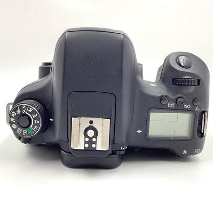 【全額返金保証】【最速発送】Canon デジタル一眼 EOS 8000D ボディ ブラック 美品 動作確認済